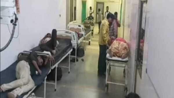 गुजरात में ट्रक और बस की भिड़ंत, 3 की मौत, 30 से अधिक घायल